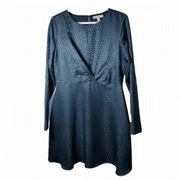 Chelsea28 dark green longsleeve medium twist knot front mini dress cheetah print - Picture 2 of 6